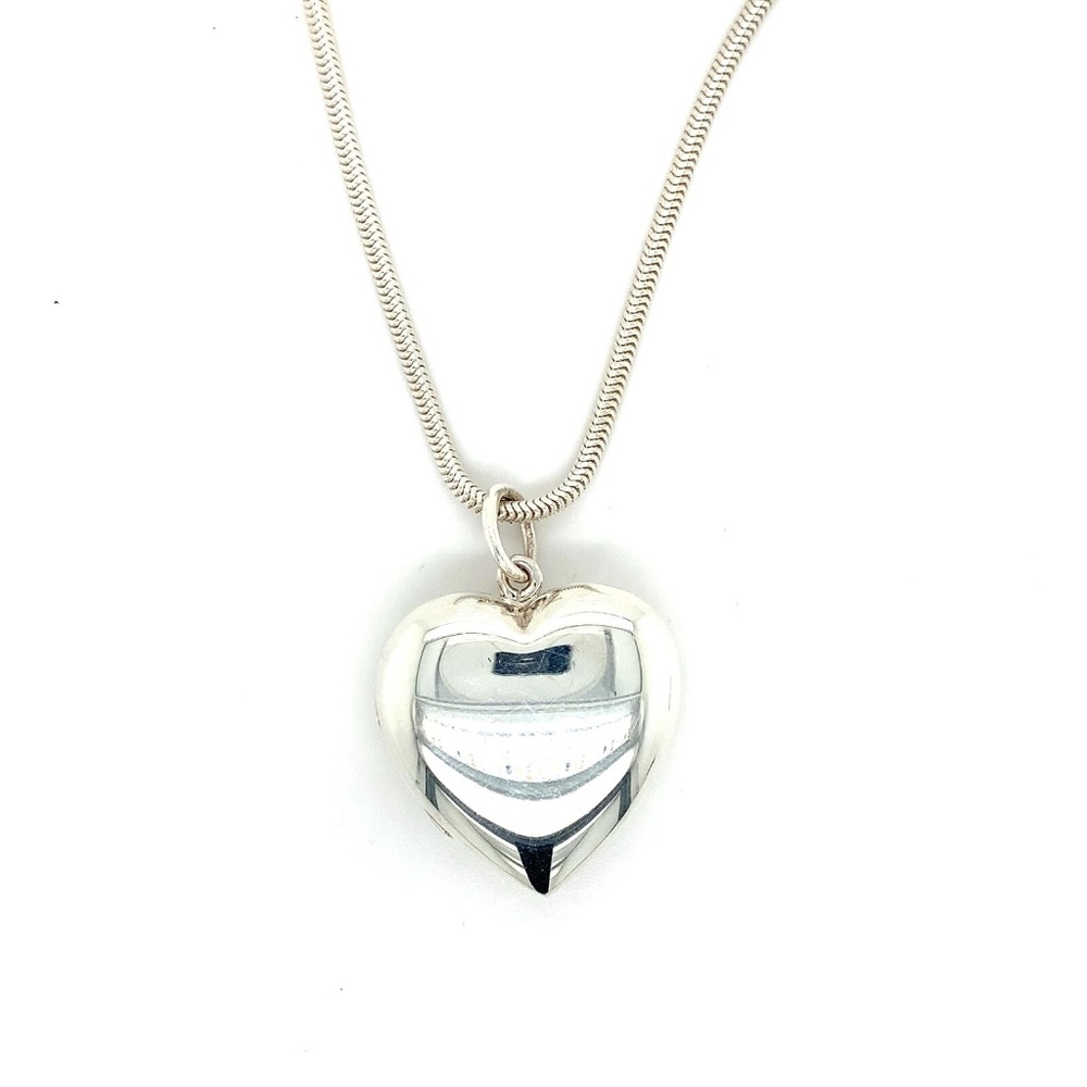 Tiffany & Co 925 Sterling Silver Heart Shape Opening Locket W/ Tiffany Chain 24"